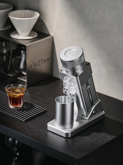 Molinillo eléctrico de café con muelas cónicas
