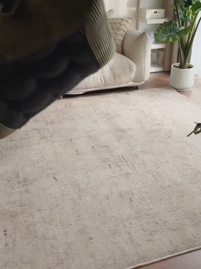 Florvya editorial video